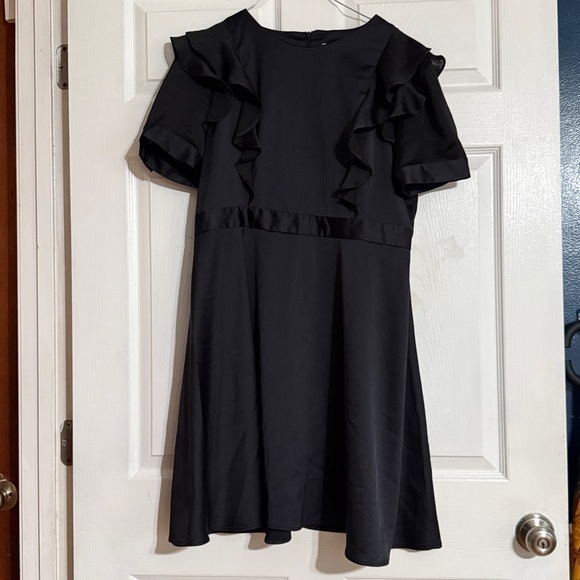 Elegant Black Ruffle Dress - Picture 1 of 5